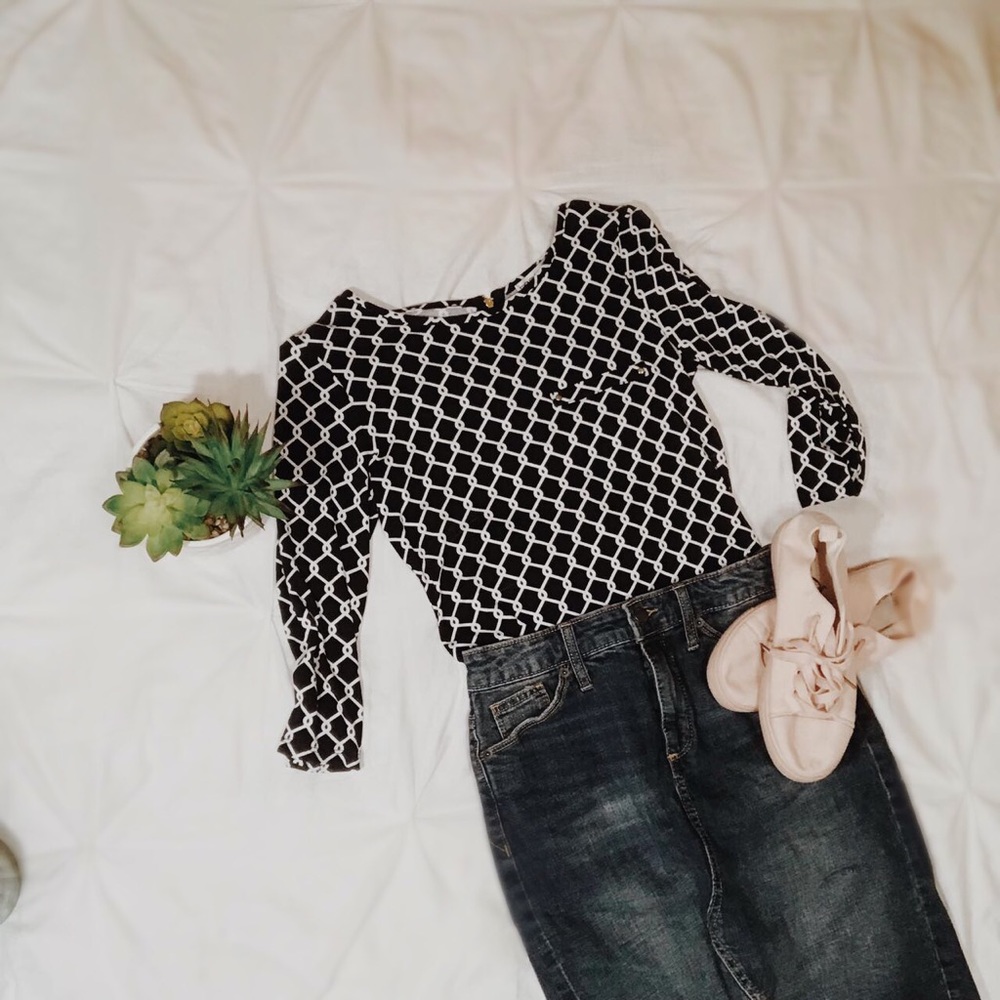 Fitted Navy Top